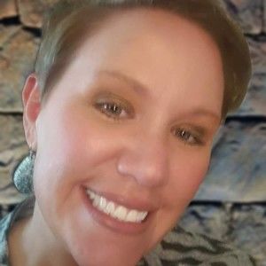 Meet your Posher, Mitzi nicole